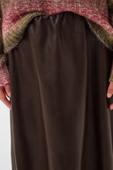lilli-nepleren-midi-rok-coffee-bean-culture-modelfoto-detail-1