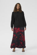 fay-batwing-gebreide-boothals-trui-black-zwart-culture-modelfoto-vooraanzicht-2