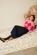 harlekin-argyle-trui-fuchsia-culture-lookfoto-vooraanzicht-1