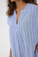 Arletty-gestreepte-maxi-jurk-powder-blue-culture-modelfoto-detail-1