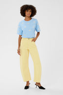 Brinnie-barrel-balloon-broek-lemon-meringue-culture-modelfoto-vooraanzicht-5