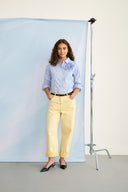 Brinnie-barrel-balloon-broek-lemon-meringue-culture-modelfoto-vooraanzicht-3