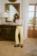 Brinnie-barrel-balloon-broek-lemon-meringue-culture-modelfoto-vooraanzicht-1
