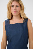 mone-michelle-denim-jeans-rinse-wash-culture-modelfoto-detail-1