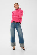 jia-katrina-gebreide-col-trui-fandango-pink-roze-culture-modelfoto-vooraanzicht-3