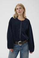 kalla-klay-corduroy-rib-bomberjas-dress-blues-culture-modelfoto-vooraanzicht-1