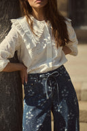 claramille-broderie-blouse-spring-gardenia-creme-culture-lookfoto-vooraanzicht-1