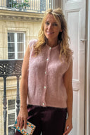 carmela-mouwloos-cardigan-rose-orla-antwerp-1