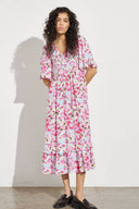 gioella-jurk-mansina-print-mbym-modelfoto-vooraanzicht-3