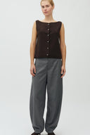 elsana-barrel-balloon-geklede-pantalon-broek-mbym-salt-pepper-grijs-modelfoto-vooraanzicht-2