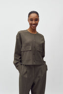 lican-blouse-deep-green-melange-mbym-model-vooraanzicht-2