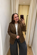 luce-geruite-blazer-bruin-sweet-like-you-productfoto-vooraanzicht-2