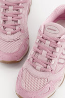 smoke-blush-velvet-sneakers-roze-coolway-productfoto-close-up-1