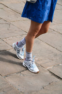 runner-2003-disco-ball-sneakers-silver-coolway-modelfoto-zijaanzicht-1