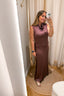 elsa-satijnen-jurk-bordeaux-sweet-like-you-model-vooraanzicht-3