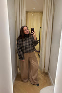 serafina-geruite-korte-jas-light-brown-lichtbruin-sweet-like-you-spiegelfoto-vooraanzicht-2
