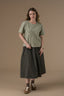 acacia-geruite-rok-dark-green-adore-paris-model-vooraanzicht-2
