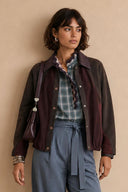 leandro-patchwork-nepleren-jas-bordeaux-adoré-paris-modelfoto-vooraanzicht