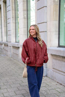 ondine-gewatteerde-pufferjas-bordeaux-adore-paris-lookfoto-vooraanzicht-2