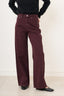 evelyn-denim-jeans-broek-bordeaux-sweet-like-you-model-vooraanzicht-3