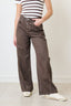 evelyn-denim-jeans-broek-brown-sweet-like-you-model-vooraanzicht-1