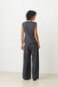 derek-strass-gilet-grey-suncoo-paris-model-achteraanzicht-1