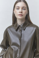 lennox-nepleren-hemd-khakigroen-suncoo-paris-modelfoto-detail-1