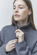 pristo-gebreide-strass-sweater-carbone-grijs-suncoo-paris-modelfoto-detail-1