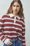 prego-gestreepte-polo-trui-kanten-kraag-bourgogne-rood-suncoo-paris-modelfoto-close-up-1
