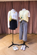 lien-mouwloze-cardigan-yellow-orla-antwerp-etalagefoto-vooraanzicht-1