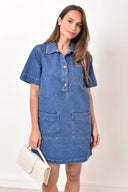 Blauw denim jumpsuit met pofmouwtjes Blauw denim jumpsuit met pofmouwtjes