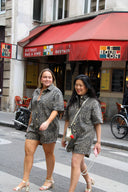 janne-luipaard-denim-jeans-playsuit-leopard-sweet-like-you-model-vooraanzicht-1