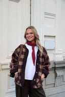 aura-geruite-teddy-korte-mantel-jas-bordeaux-sweet-like-you-lookfoto-vooraanzicht-1