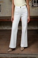 elena-denim-jeans-broek-white-sweet-like-you-modelfoto-close-up-1