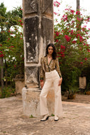 elena-jeans-broek-beige-sweet-like-you-modelfoto-vooraanzicht-1
