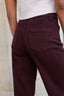 gasparette-denim-jeans-broek-bordeaux-model-achteraanzicht-2