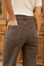 gasparette-denim-jeans-broek-khaki-model-achteraanzicht-2