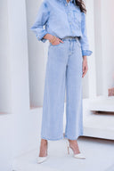 wilenette-denim-jeans-broek-blue-sweet-like-you-model-vooraanzicht-2
