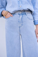 wilenette-denim-jeans-broek-blue-sweet-like-you-model-detail-1