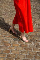 susanna-sandalen-met-hak-gold-sweet-like-you-modelfoto-vooraanzicht-3