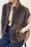 elliana-mouwloos-nepbonten-vest-cafe-sweet-like-you-productfoto-vooraanzicht-3
