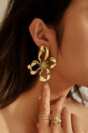 amaryllis-oorbellen-gold-sweet-like-you-modelfoto-detail-2