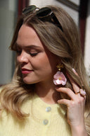 rosalie-oorbellen-rose-sweet-like-you-productfoto-close-up-2