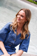 Briony-oorbellen-gold-sweet-like-you-modelfoto-vooraanzicht-6