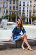 Briony-oorbellen-gold-sweet-like-you-modelfoto-vooraanzicht-7