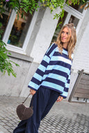 lamour-suede-hart-schoudertas-donkerbruin-sweet-like-you-lookfoto-vooraanzicht-1