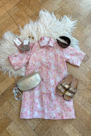 laurentine-jacquard-mini-jurk-roze-orla-antwerp-flatlay-vooraanzicht-1