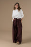 myriam-geklede-broek-bordeaux-adore-paris-model-vooraanzicht-3