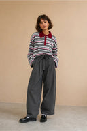myriam-geklede-grey-grijs-wijde-broek-adoré-paris-modelfoto-vooraanzicht-1