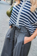 myriam-geklede-gestreepte-pantalon-broek-grey-lang-adoré-paris-lookfoto-detail-1